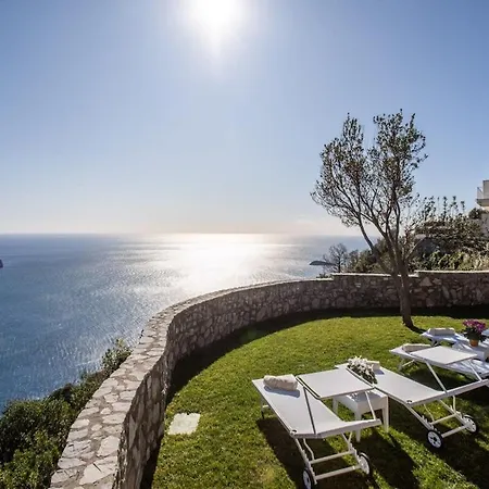 Belvedere Delle Sirene With Views Pool And Guest Services Colli di Fontanelle Exterior photo