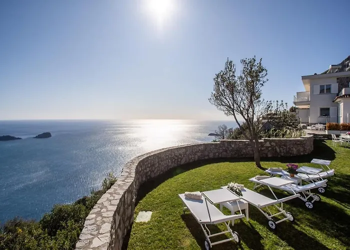 Belvedere Delle Sirene With Views Pool And Guest Services