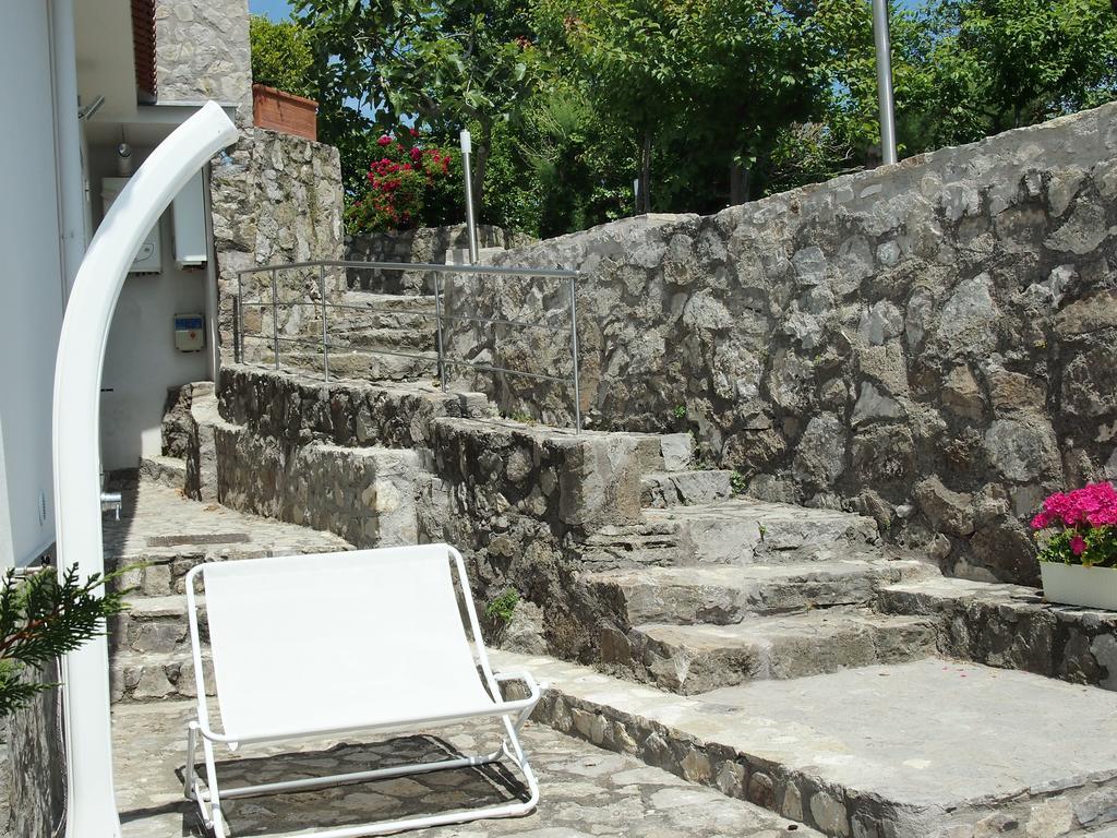 Belvedere Delle Sirene With Views Pool And Guest Services Villa