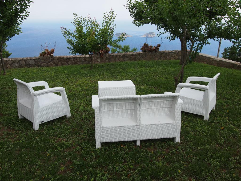 Villa Belvedere Delle Sirene With Views Pool And Guest Services