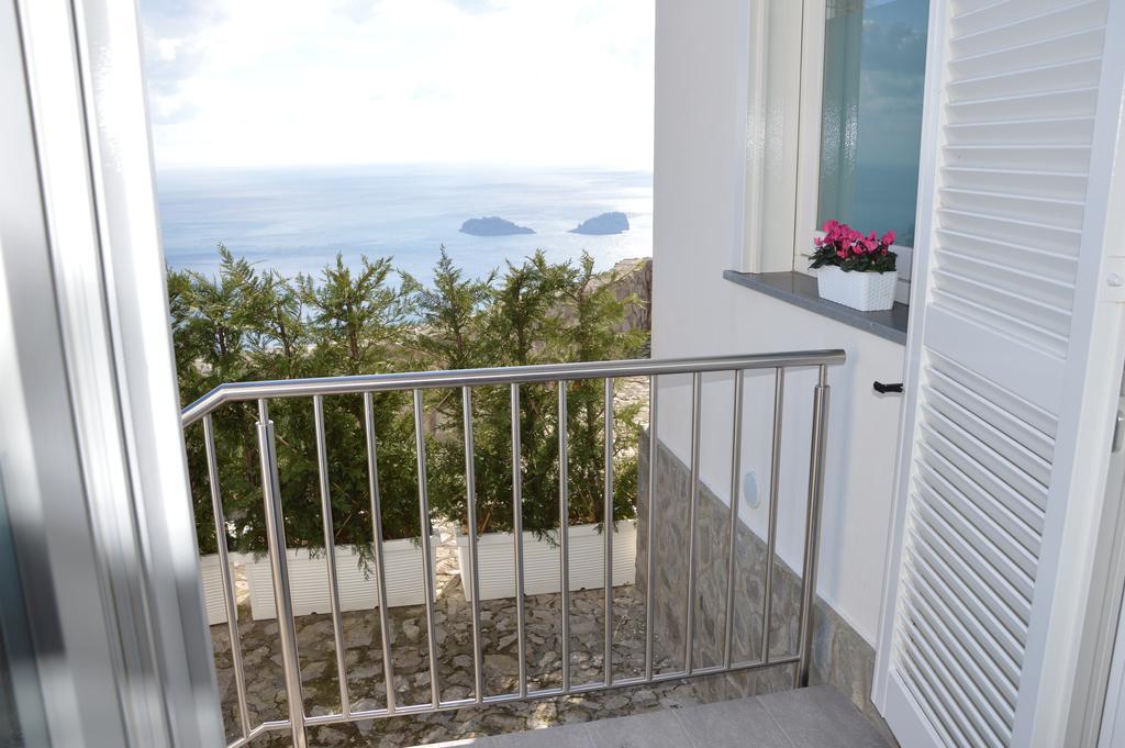 Belvedere Delle Sirene With Views Pool And Guest Services Colli di Fontanelle