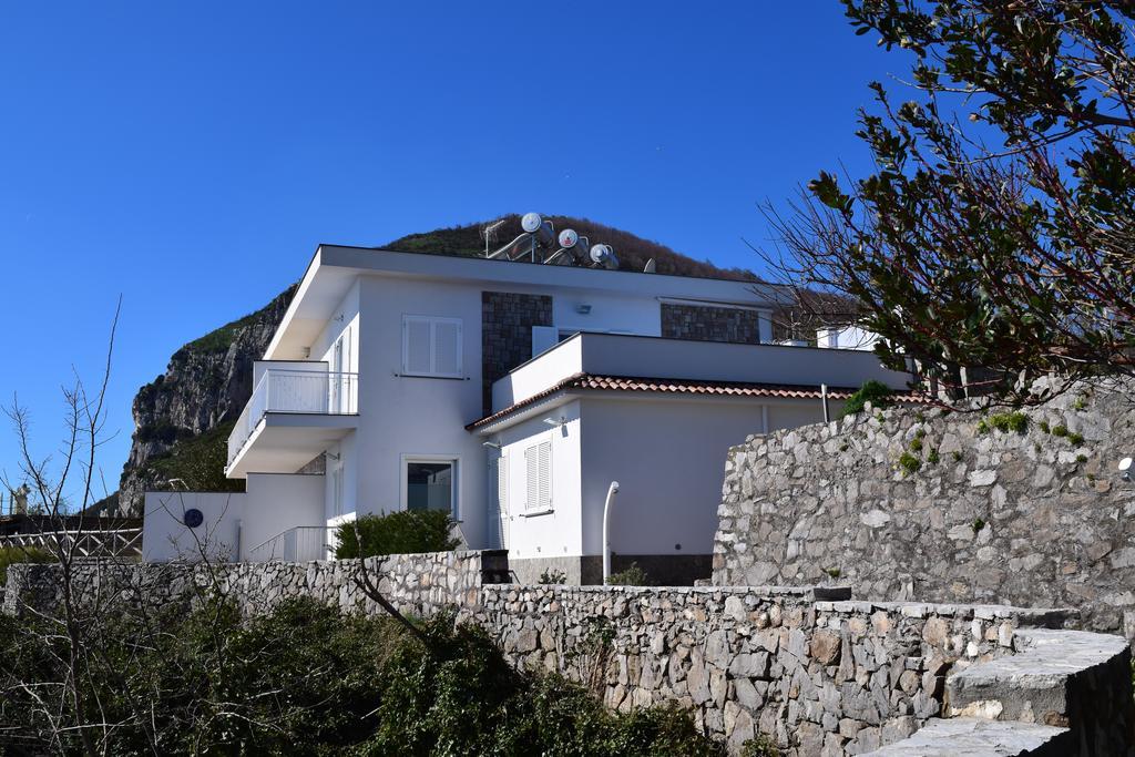 Villa Belvedere Delle Sirene With Views Pool And Guest Services